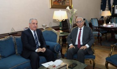 وزير التربية والتعليم يلتقي رئيس الهيئة الوطنية للصحافة لمناقشة أوجه التعاون المشترك