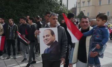 أبناء الجالية المصرية فى اليونان يتجمعون لتأييد الرئيس السيسي
