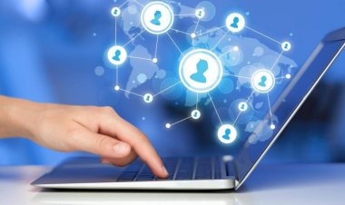 القبض على أحد الأشخاص لإدارته مواقع إلكترونية بدون ترخيص