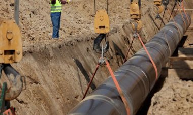 القبض على  5 عناصر إجرامية لسرقة المواد البترولية من خطوط نقل خام البترول