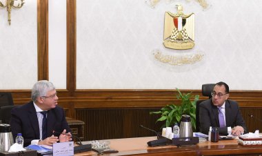 رئيس الوزراء يتابع مع وزير التعليم العالي عددًا من ملفات عمل الوزارة