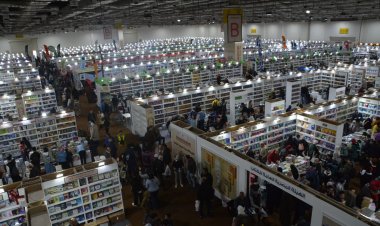 أكثر من 222 ألف زائر في سادس أيام معرض القاهرة الدولي للكتاب.. والإجمالي يقترب من المليون ونصف