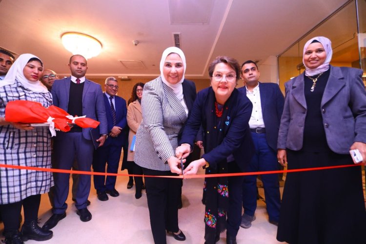 وزيرة التضامن: نعمل على إعادة دمج الأطفال مع أسرهم الطبيعية