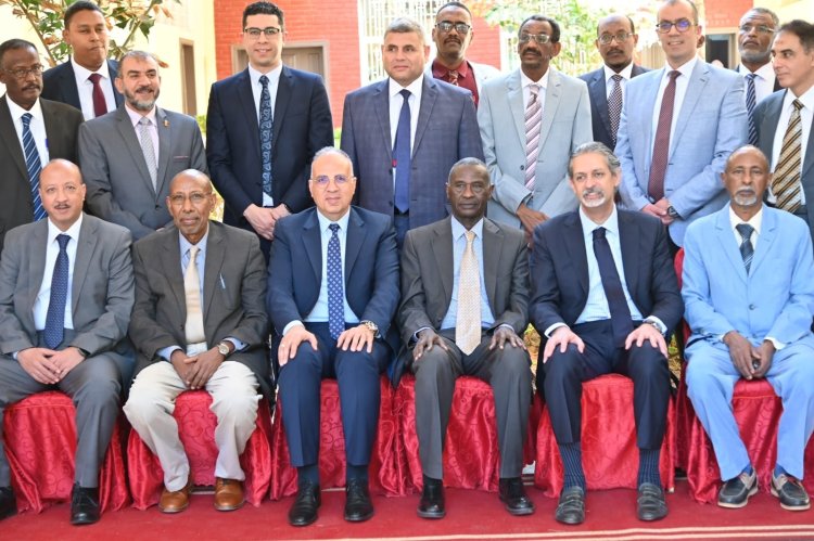وزير الري يصل إلى السودان في زيارة رسمية لمدة يومين