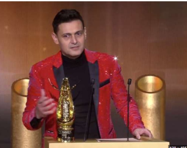 رامز جلال يضع المطربة السعودية وعد بموقف محرج في «joy award»