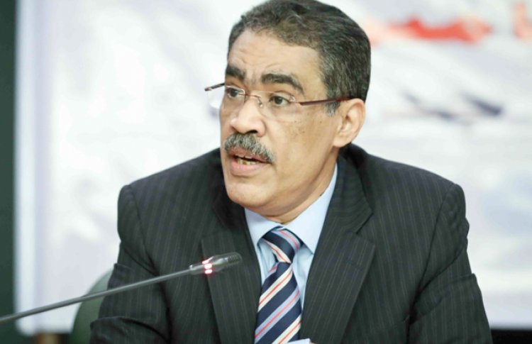 ضياء رشوان ينعى الزميل علام عبد الغفار رئيس قسم المحافظات بـ«اليوم السابع»
