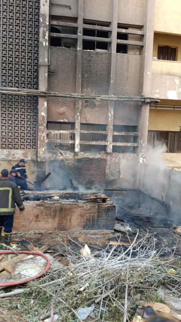 اخماد حريق محدود شب بمخلفات بالقرب من المدينة الجامعية بمدينة نصر