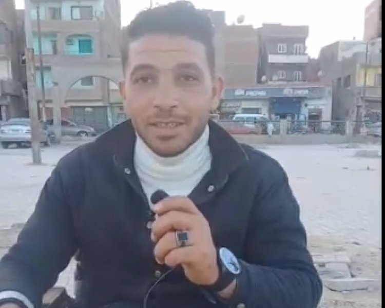 أقدام الشهامة أسفل عجلات القطار.. «إبراهيم»: «انقذت ام وبنتها من الموت ودفعت التمن» ( فيديو)