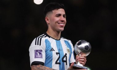 في صفقة قياسية.. إنزو فيرنانديز ينتقل إلى صفوف تشيلسي