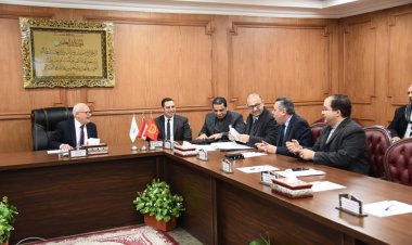 محافظ بورسعيد يترأس اجتماع مجلس إدارة المنطقة الحرة