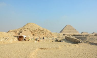 الكشف عن طبيعة المواد  المستخدمة في عملية التحنيط