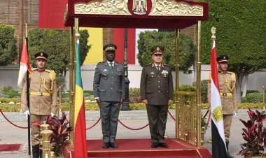 المتحدث العسكري:  الفريق أسامة عسكر يلتقى رئيس أركان حرب القوات المسلحة البنيني