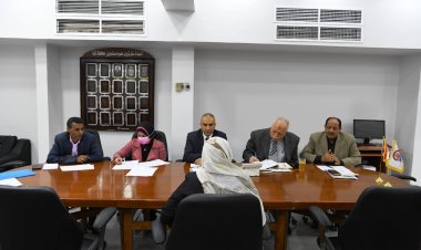 السكرتير المساعد يترأس لجنة إختيار رئيس قروى