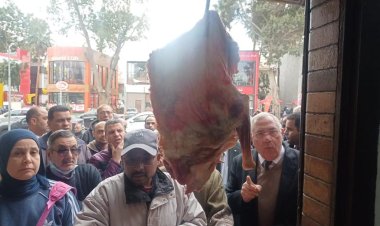 وزير الزراعة يتفقد منافذ الوزارة ويوجه بالالتزام بالأسعار المخفضة