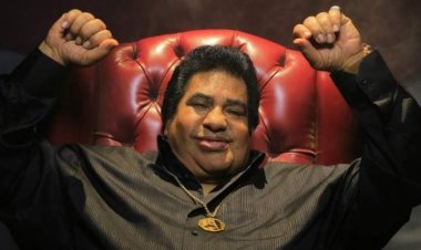 بعد إلغاء حفله أمس.. حقيقة فقدان أحمد عدوية للنطق