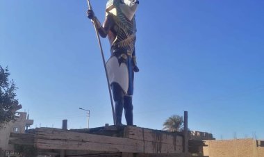 أول تعليق من مصمم تمثال حورس في قنا: يعبر عن القوة الفتاكة للفراعنة