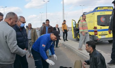 في لفتة إنسانية.. محافظ القليوبية يطمئن على مواطن أصيب  بحادث مروري بمحور الخصوص