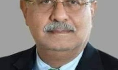 محافظ بورسعيد ينعي رئيس وزراء مصر السابق