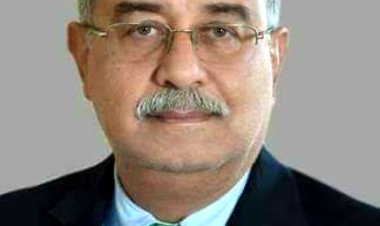 وزير السياحة والآثار ينعى الدكتور شريف إسماعيل رئيس الوزراء السابق