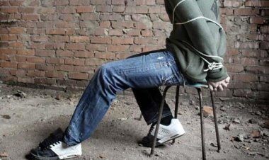 تفاصيل احتجاز عامل والتعدي عليه بمخزن في القاهرة