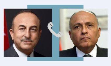 شكري يجري اتصالاً بوزير خارجية تركيا