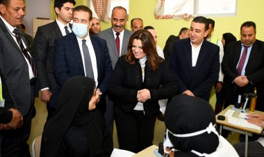 وزيرة الهجرة تتفقد قافلة "صناع الخير" الطبية لعلاج المواطنين بالمنوفية