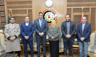 محافظ الدقهلية يسلم 30 جهاز عروسه لعدد 10 عرائس من أبناء المحافظة هدايا مقدمه من مجموعة العربي الراعي الرسمي للاحتفالات