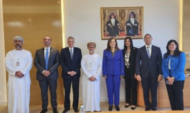 وزيرة التخطيط تلتقي عدد من المسئولين بسلطنة عمان