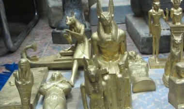 تأجيل محاكمة أمريكي و11 مصريًا في اتهامهم بتهريب الآثار لجلسة 6 مارس