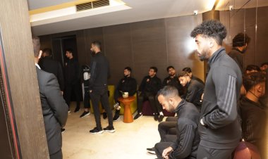 بعثة الأهلي تقدم واجب العزاء لربيعة في وفاة والد زوجته