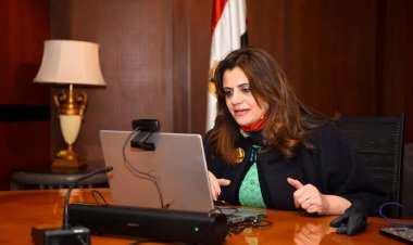 وزيرة الهجرة: اجتماع لجنة إدارة الأزمة مستمر ونتابع الموقف لمساعدة أولادنا في تركيا