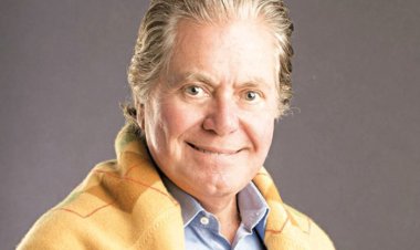 تفاصيل شخصية حسين فهمي في «سره الباتع» برمضان 2023