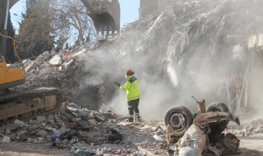 «فريق الإمارات» يواصل جهود البحث والإنقاذ في كهرمان مرعش بتركيا