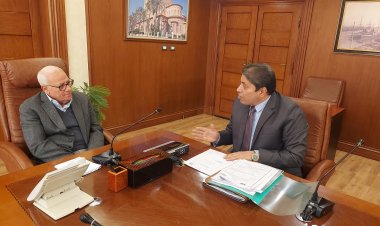 محافظ بورسعيد يستقبل رئيس هيئة الأبنية التعليمية لبحث التعاون في قطاع التعليم