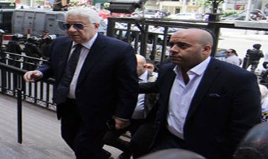 بدء جلسة مرتضى منصور لقيد لاعبي الزمالك الثلاثة  