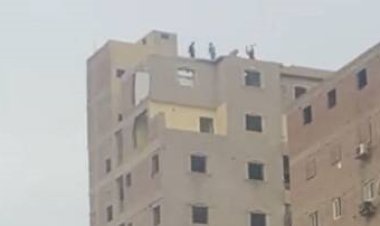 عقار مائل في الجيزة يثير فزع المواطنين وتحرك عاجل من المحافظة 