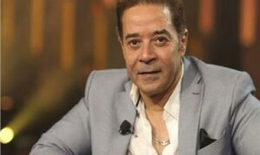 مدحت صالح يشارك في حملة إعادة الآثار المصرية من إنجلترا