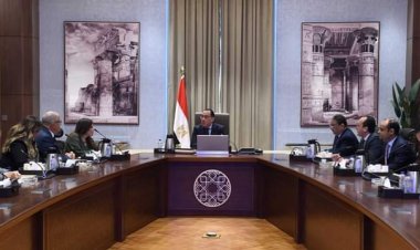 رئيس الوزراء يناقش مع رئيس اتحاد الصناعات عددا من ملفات دعم الصناعة