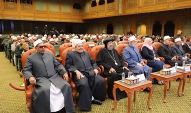 رئيس جامعة الأزهر يشارك في الندوة الشهرية لمجلة الأزهر حول دعم أصحاب