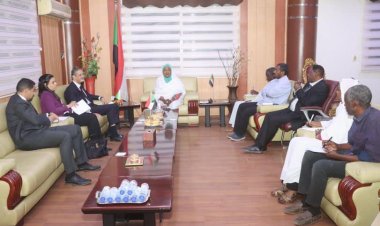 سفير مصر لدى السودان يلتقي وزيرة الشباب والرياضة السودانية