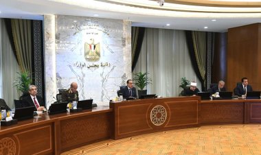 رئيس الوزراء يترأس الاجتماع الأول للمجلس الأعلى لصناعة السيارات