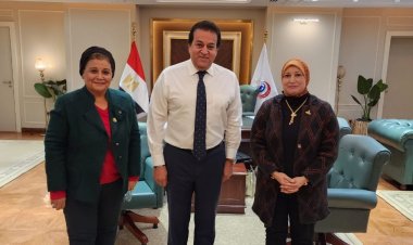 نقيب التمريض تناقش مع «وزير الصحة» قضايا المهنة.. وتعلن إطلاق ميثاق لأخلاقيات المهنة