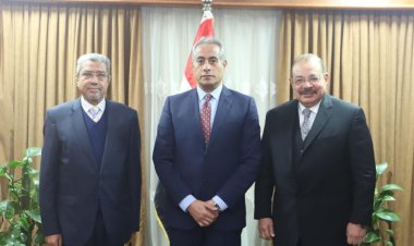 وزير القوى العاملة يلتقي وفداً من الإتحاد العام للغرف التجارية