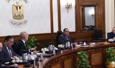 مدبولي يُكلف بسرعة توفير الأراضى الصناعية لمستثمرين أتراك