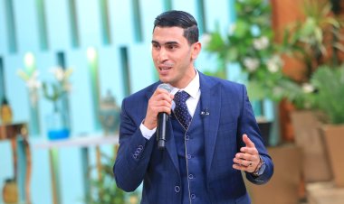 غدا الجمعة.. منشد الشارقة في ضيافة منى الشاذلي