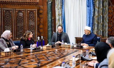 وزيرة الهجرة: شيخ الأزهر خير من يتحدث عن التسامح