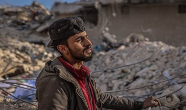 500 شخص ما يزالون تحت الأنقاض في جنديرس شمالي سوريا