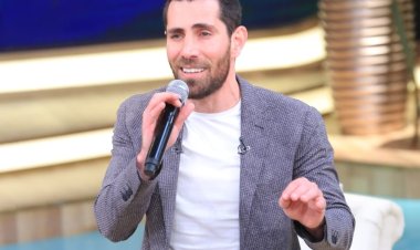 رد فعل «عزيز مرقا» على نطق المصريين لاسمه بطريقة خاطئة