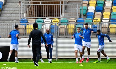 الفريق التميمي ونائب رئيس الوزراء الليبي يحضران مباراة الزمالك والمريخ السوداني
