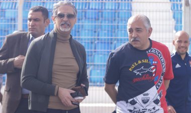 السفير المصري بالسودان يحضر المران الختامي للأهلي استعدادًا لمواجهة الهلال